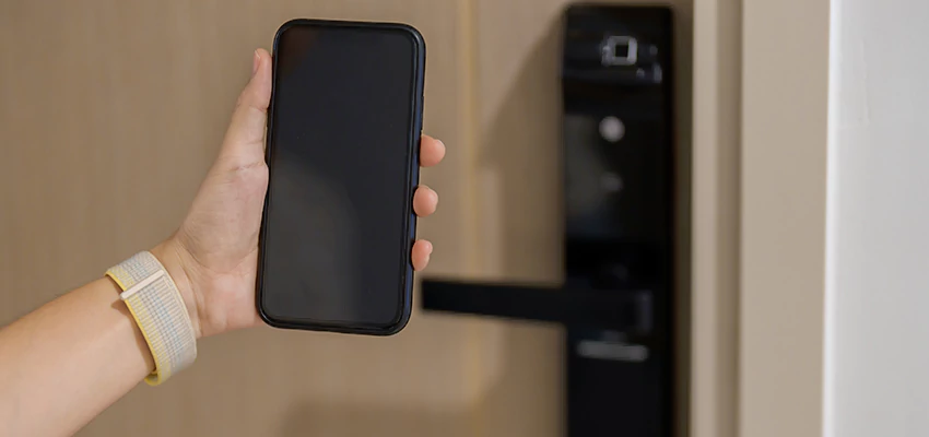 Keypad Wifi Locks Repair And Installation in Country Club, CA