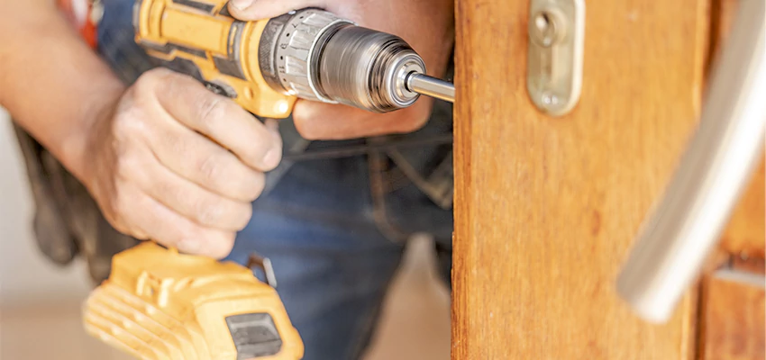 Emergency A1 Locksmith Services in Country Club, California