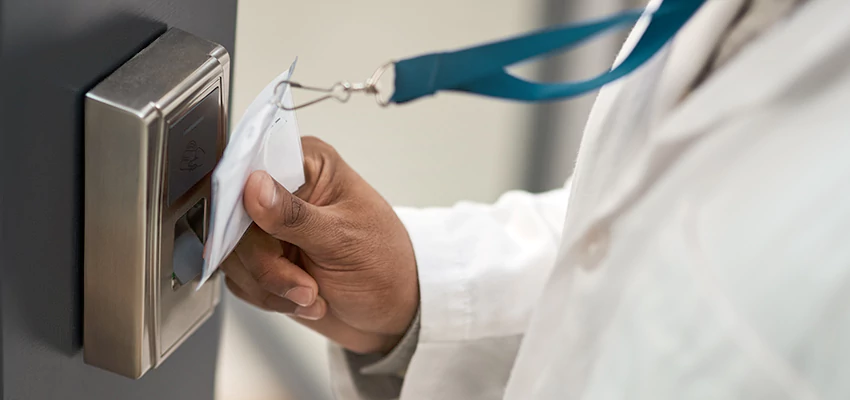 Commercial Locksmith For Rekey in Country Club, CA