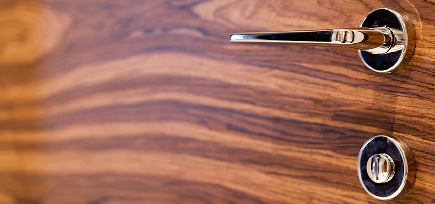 On Demand Locksmith For Key Fobs Repair in Country Club, California