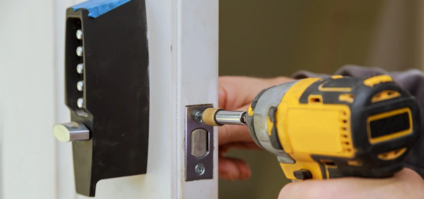 Eviction Locksmith For Key Duplication in Country Club, California