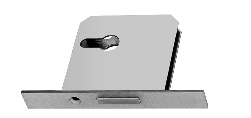 Fix A Deadbolt Door Lock in Country Club, California